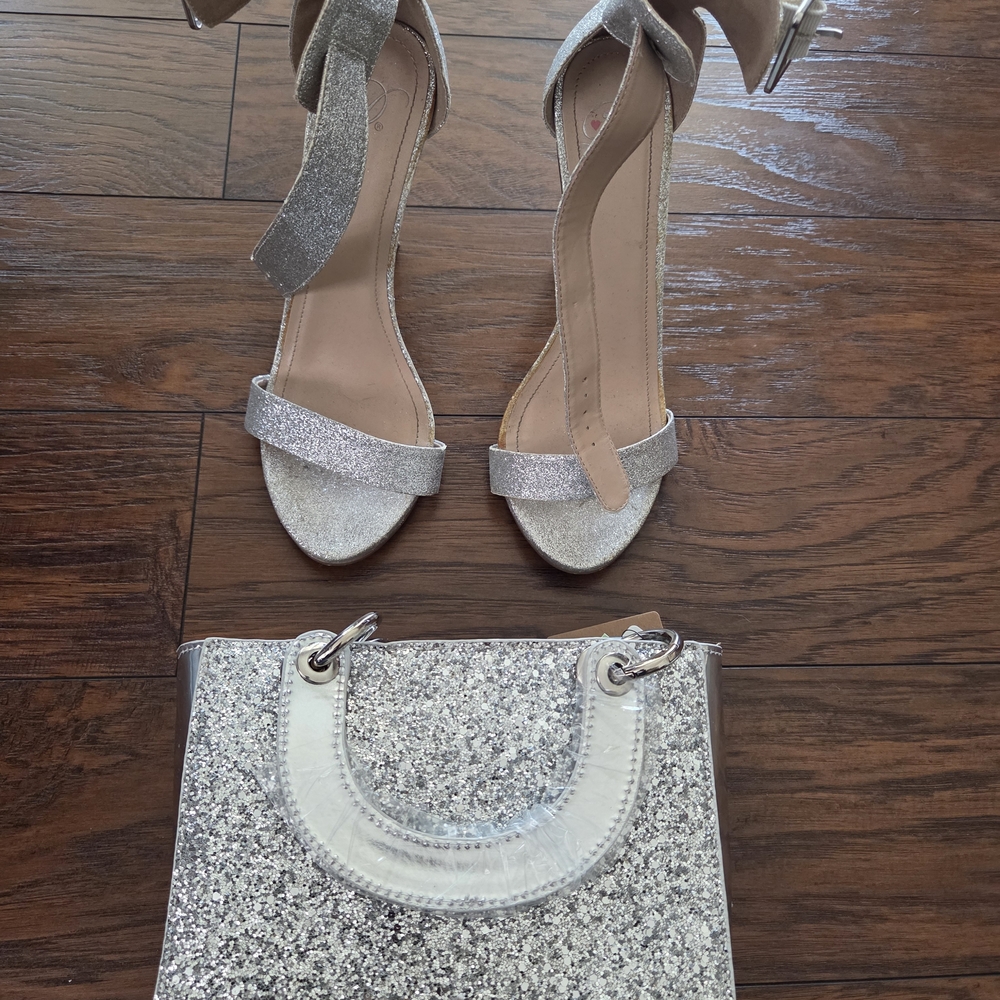 Silver Glitter Women's Sandals With Purse